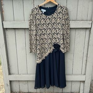 Vintage ANNA 1980's Formal Cocktail Dress Mobwife Metallic Lace Overlay 80's L